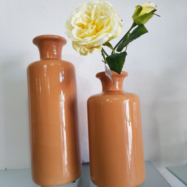 bottiglie di ceramica